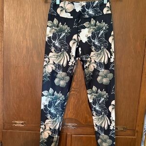 Kyodan Black Floral Leggings